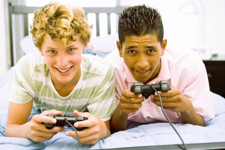 Play games all store day